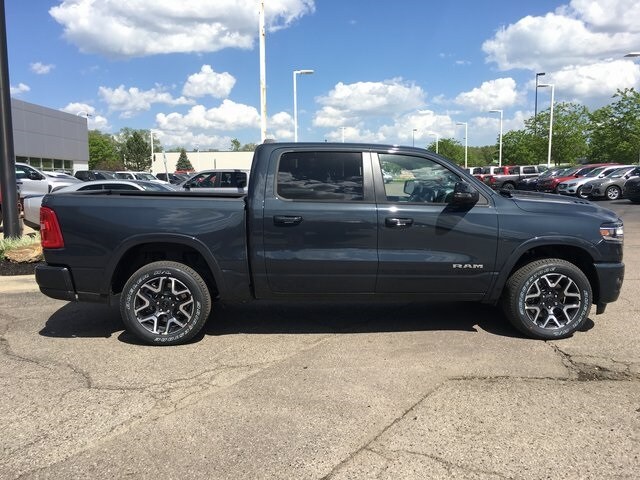 2025 Ram 1500 Laramie photo 2