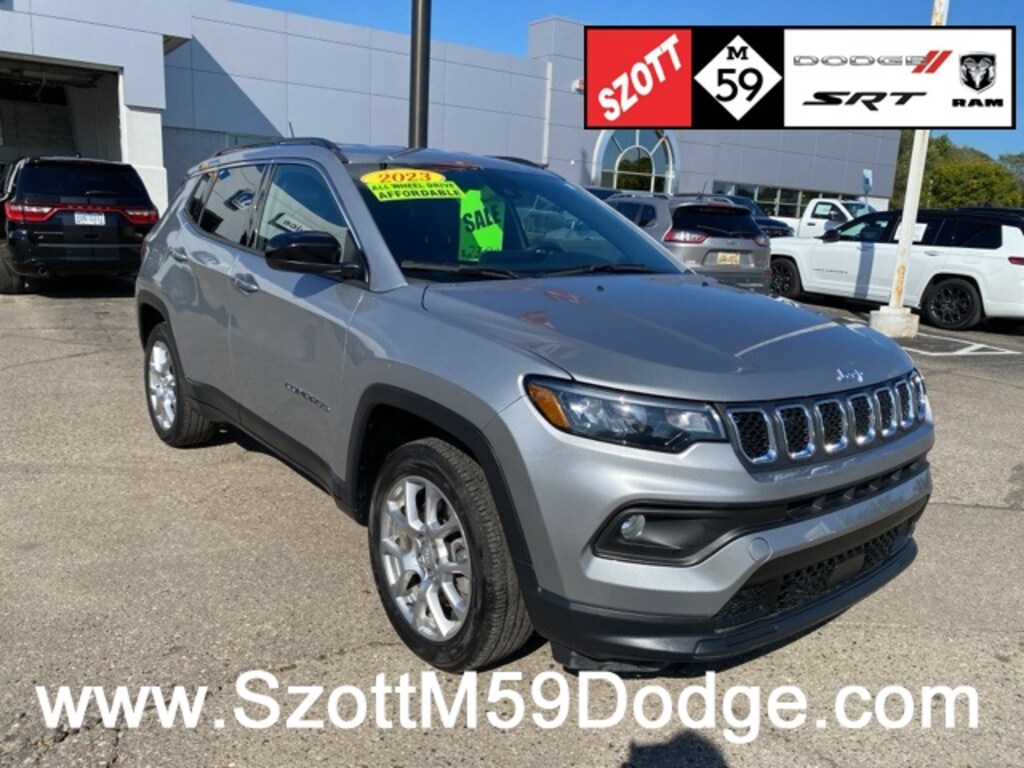 Used 2023 Jeep Compass Latitude Lux SUV