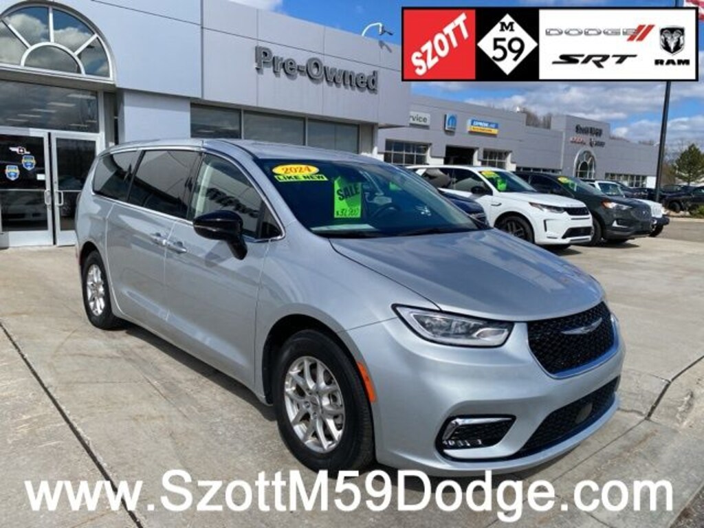 Used 2024 Chrysler Pacifica Touring L Van Passenger Van
