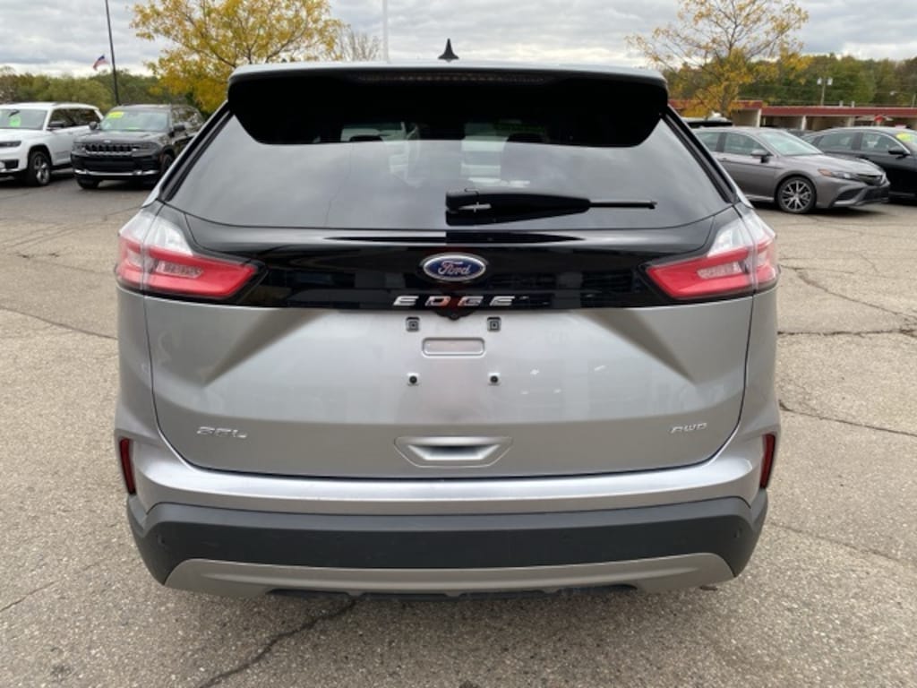 Used 2023 Ford Edge SUV