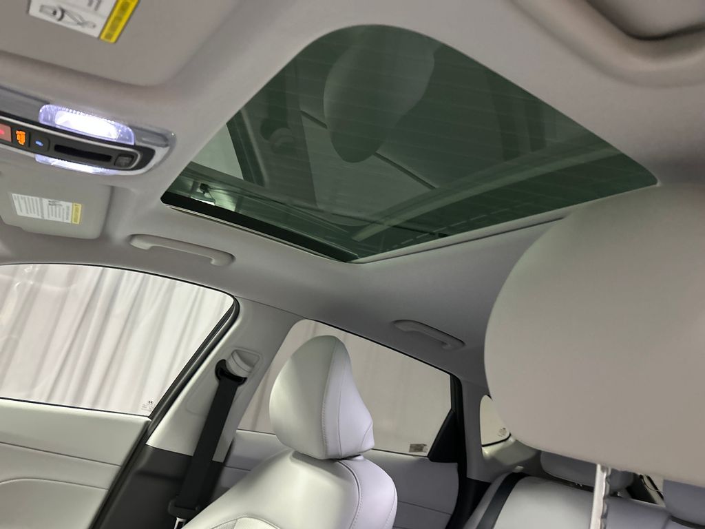 2026 Hyundai Kona Limited - Photo 24