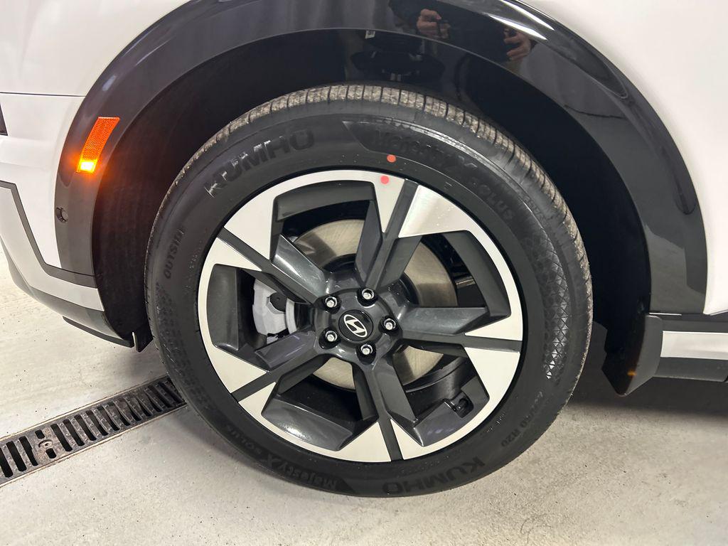 2026 Hyundai Palisade Limited - Photo 9