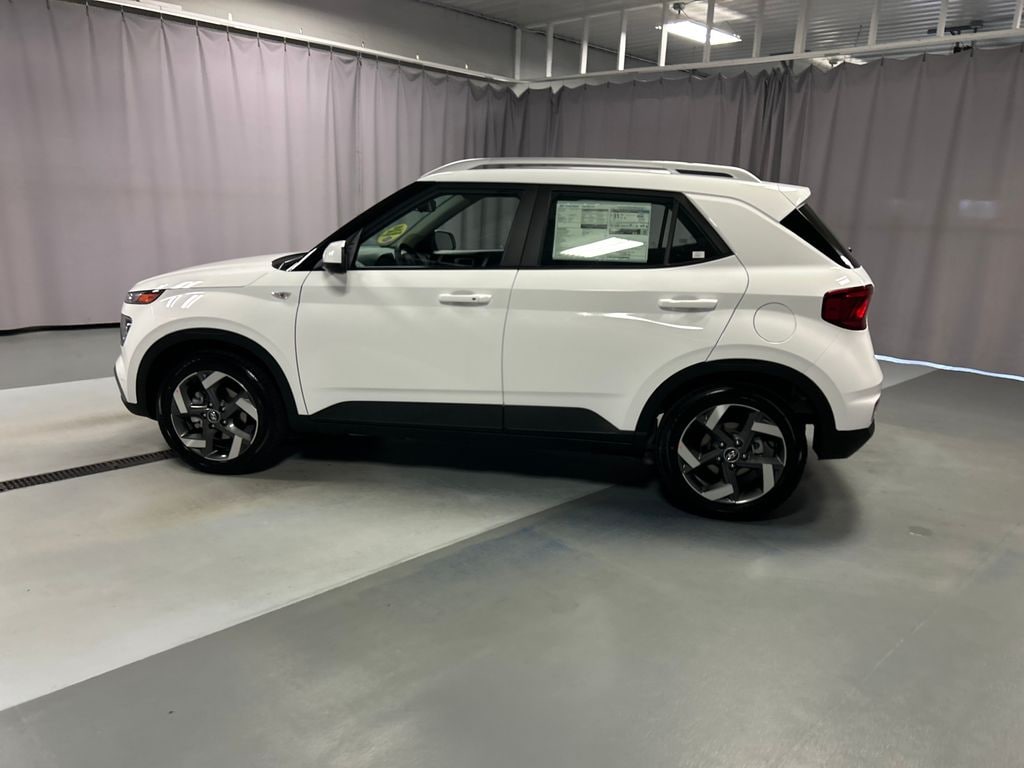 New 2026 Hyundai Venue SEL SUV