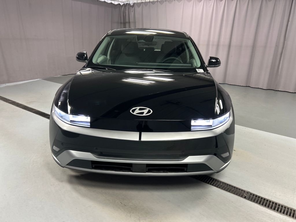 Used 2025 Hyundai IONIQ 5 SE with VIN 7YAKM4DB5SY002355 for sale in Lima, OH