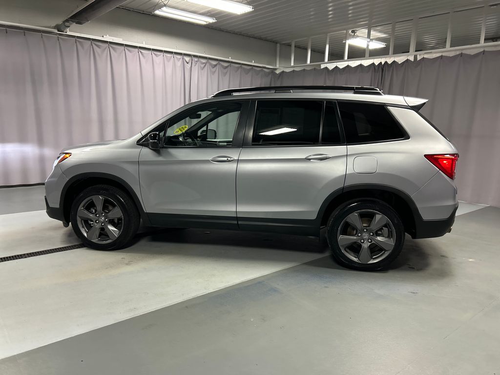 2021 Honda Passport Touring photo 4