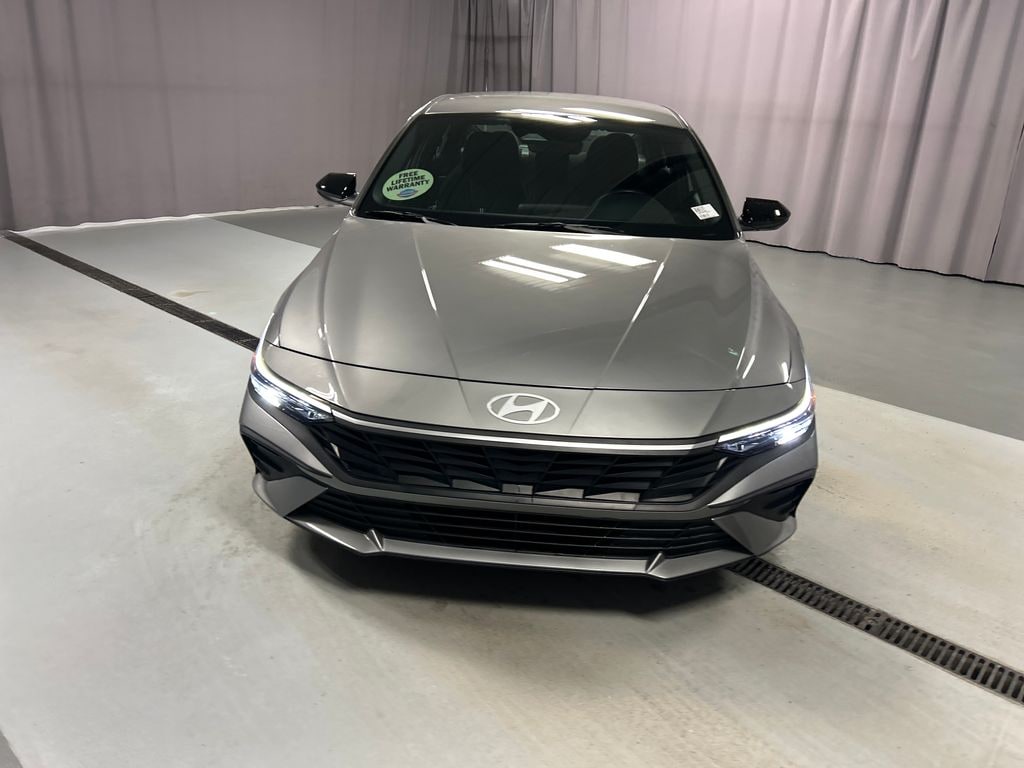 Used 2025 Hyundai Elantra SEL Sport Sedan