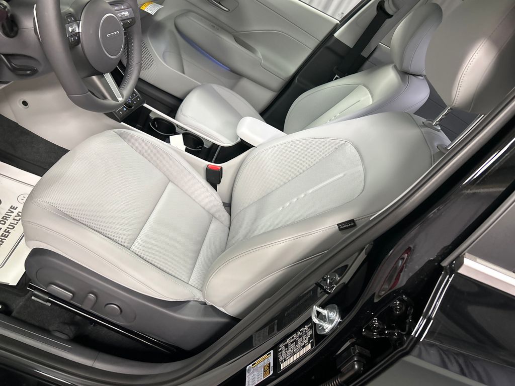 2026 Hyundai Kona Limited - Photo 10