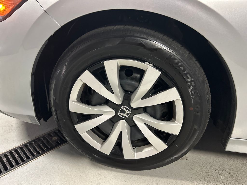 2026 Honda Civic LX - Photo 9