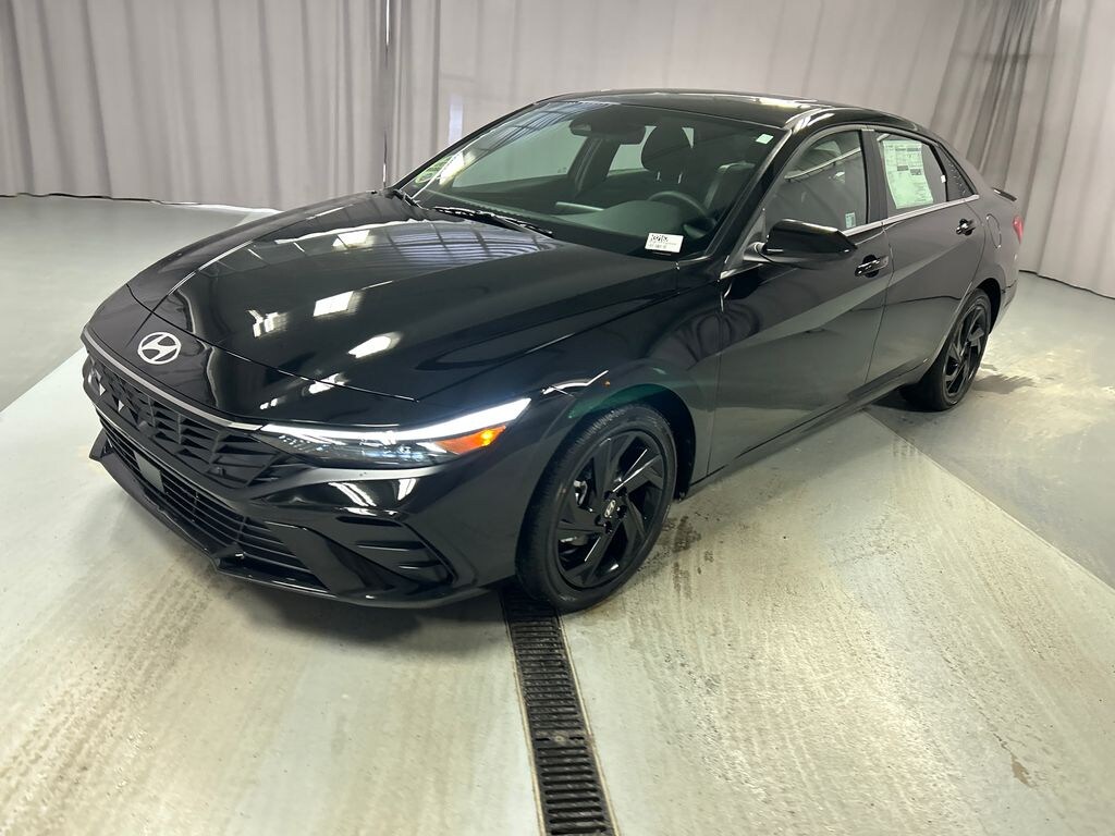 New 2026 Hyundai Elantra SEL Sport Premium Sedan