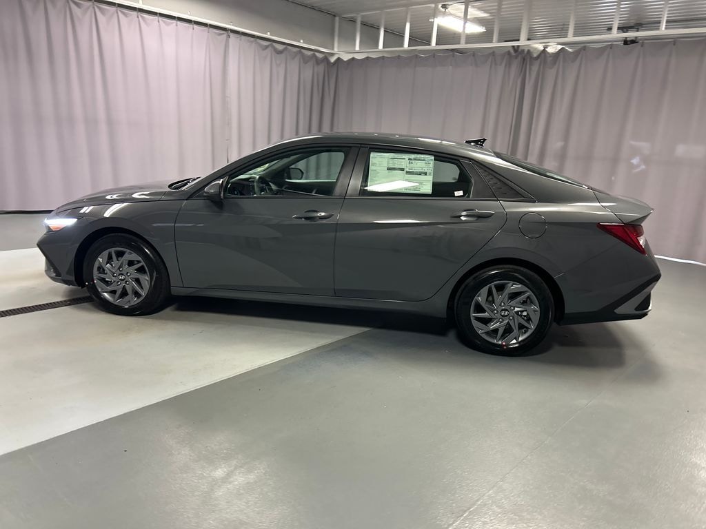 New 2026 Hyundai Elantra Hybrid Blue Sedan