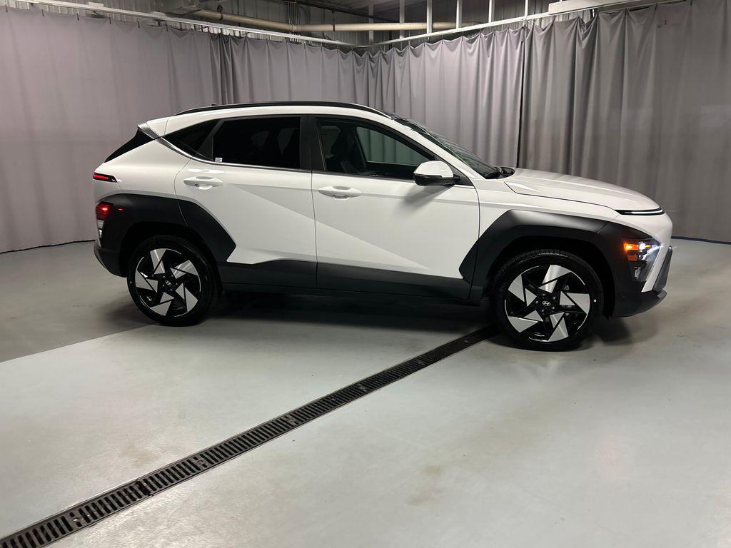 2026 Hyundai Kona Limited - Photo 8