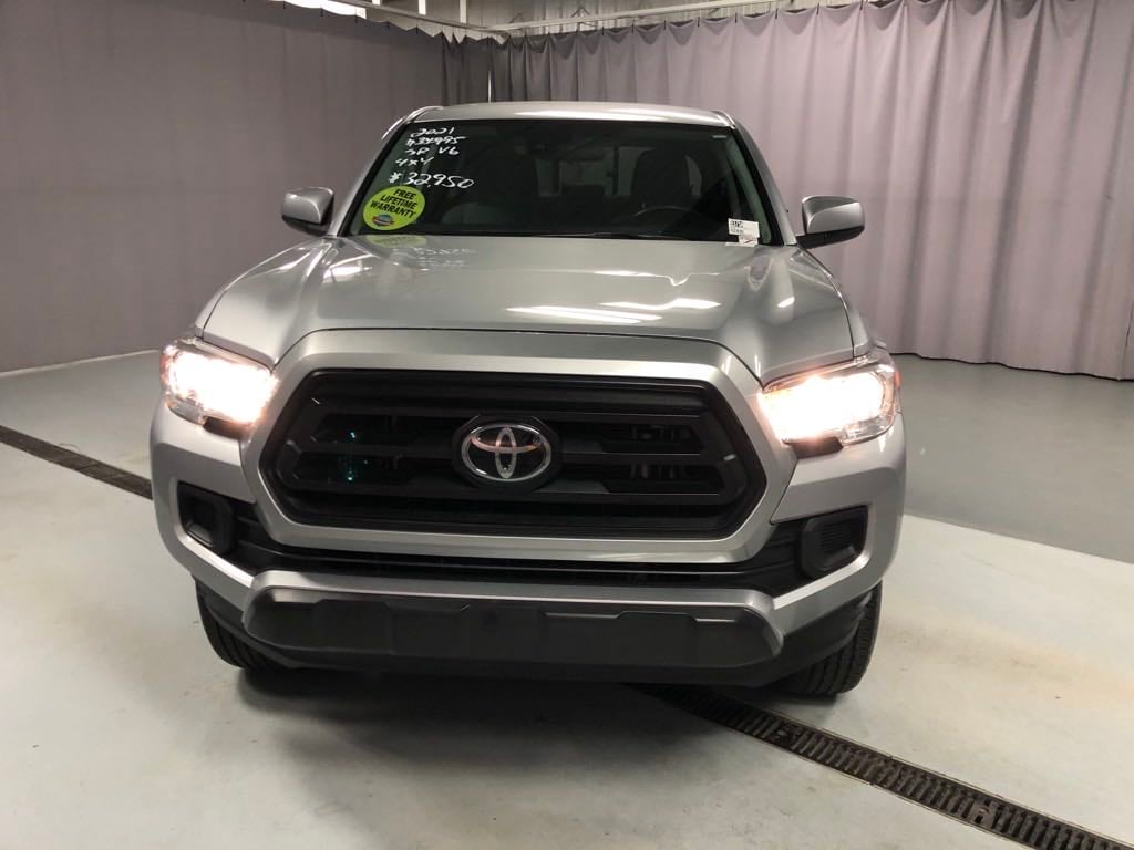 Used 2021 Toyota Tacoma SR with VIN 3TMCZ5ANXMM410267 for sale in Lima, OH