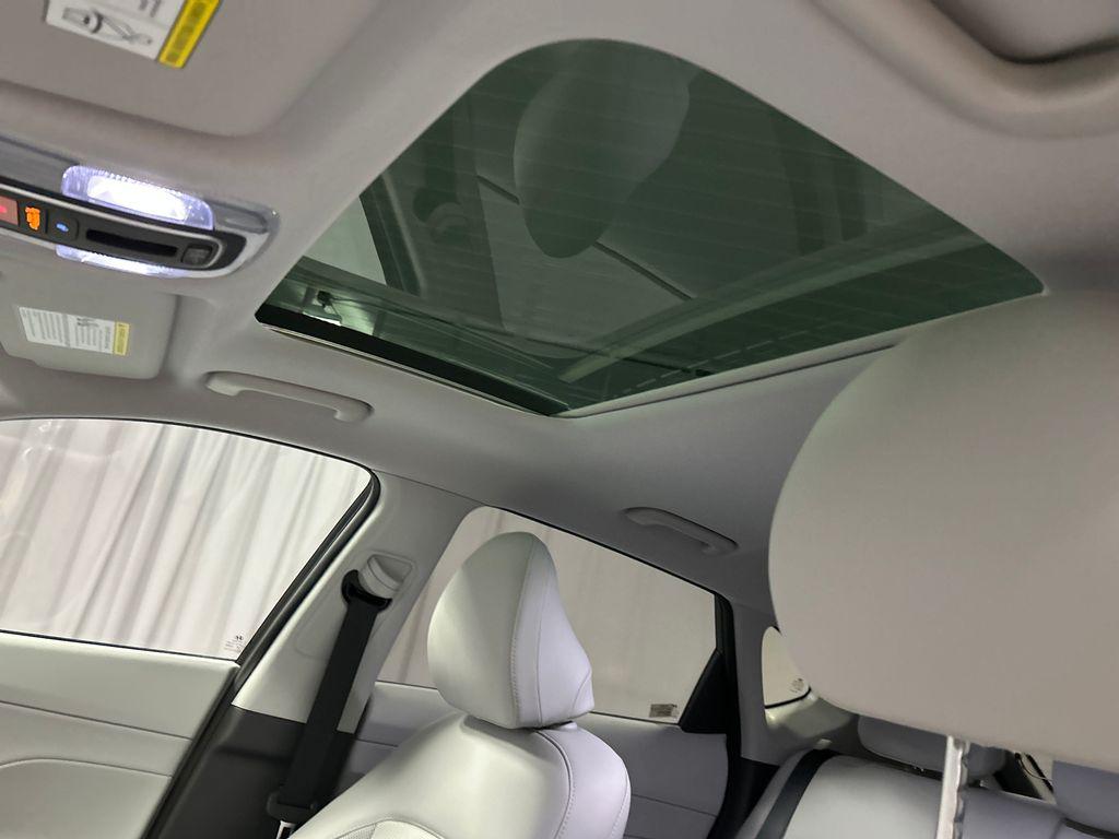 2026 Hyundai Kona Limited - Photo 24