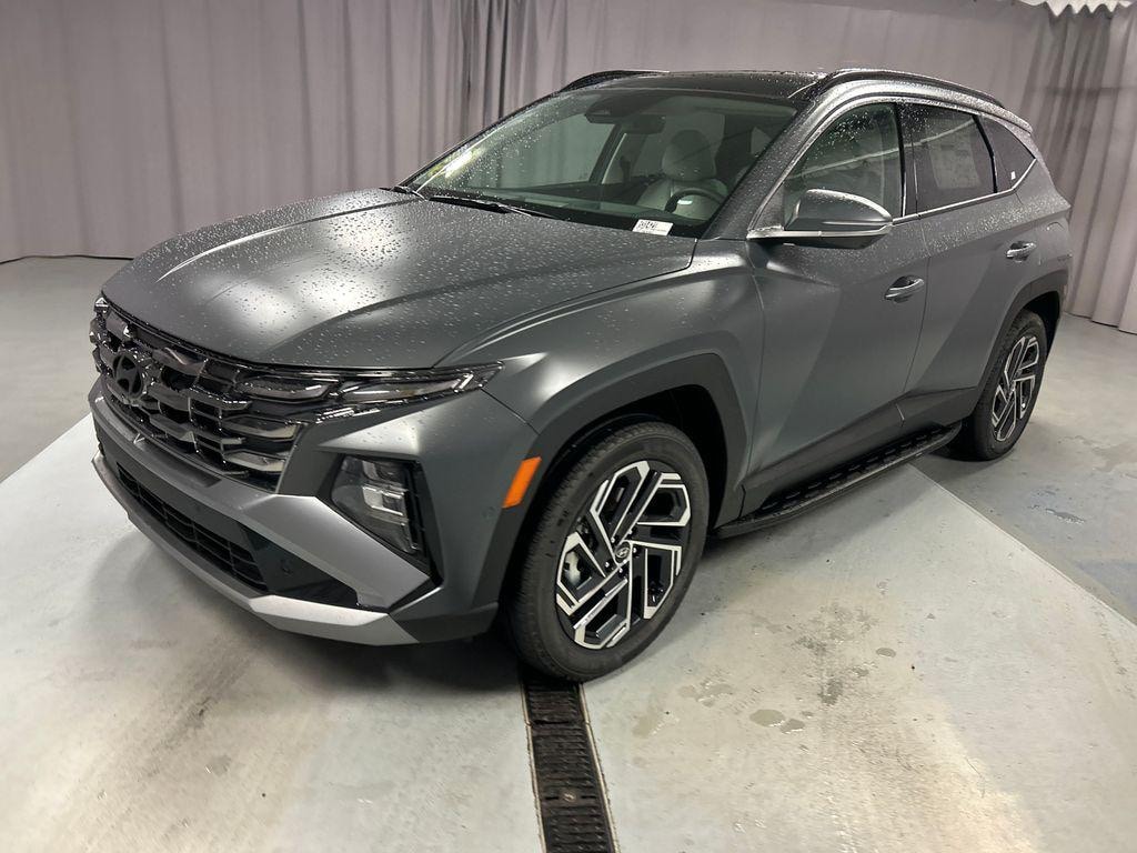 New 2025 Hyundai Tucson Limited AWD SUV