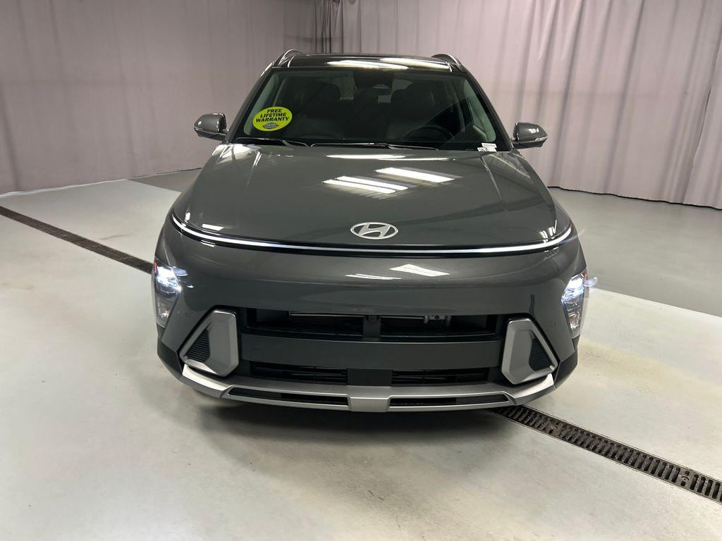 New 2026 Hyundai Kona Limited FWD SUV
