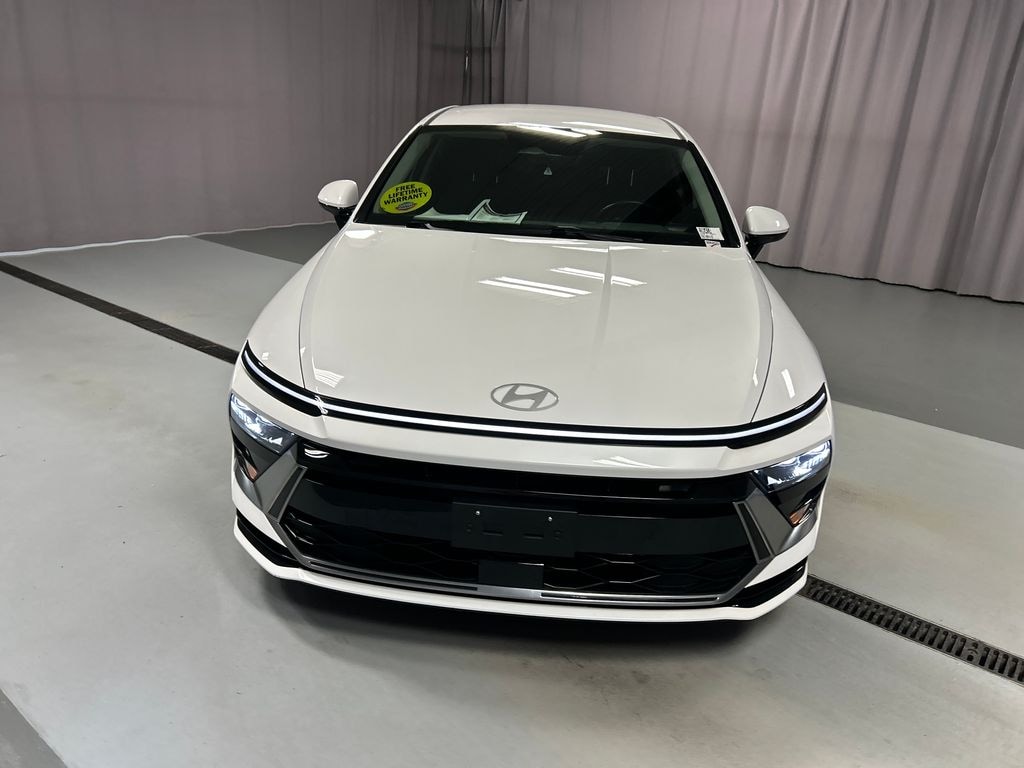 Used 2025 Hyundai Sonata Hybrid SEL Sedan
