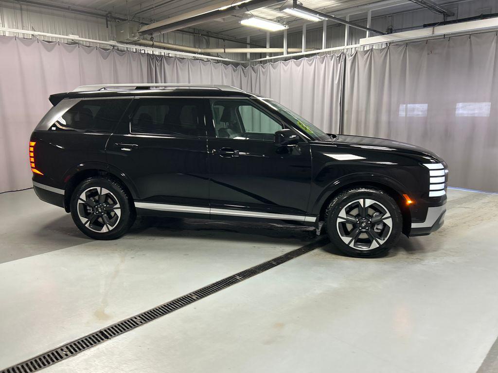2026 Hyundai Palisade Limited - Photo 8