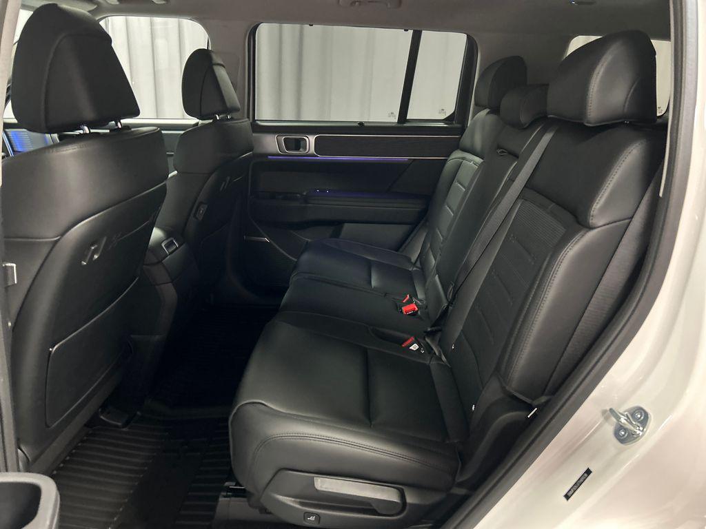 2026 Hyundai Santa Fe Limited - Photo 23