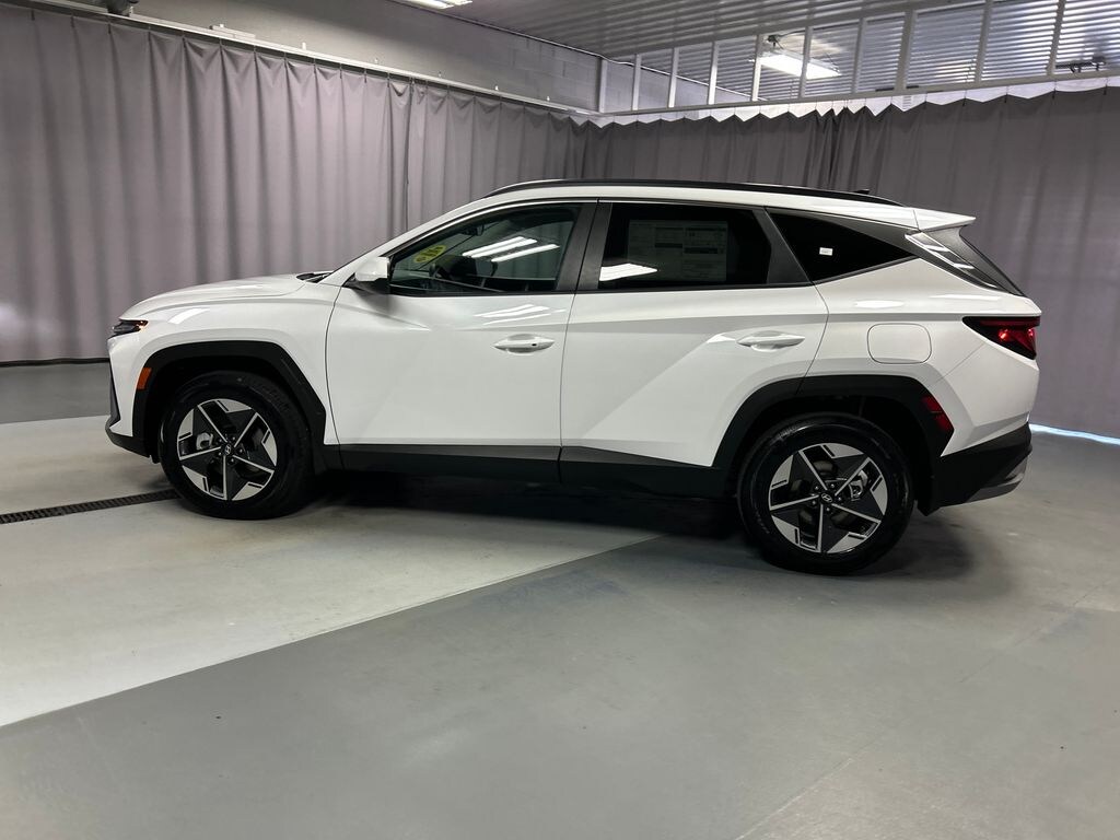 New 2026 Hyundai Tucson Hybrid SEL SUV