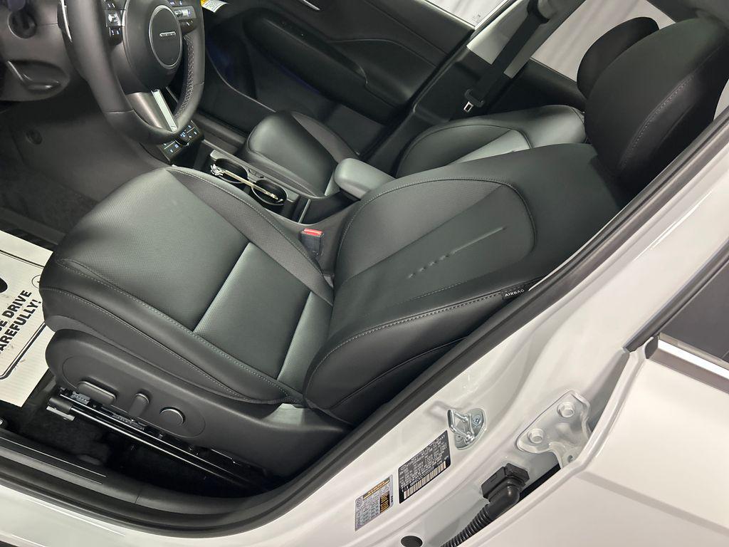 2026 Hyundai Kona Limited - Photo 10