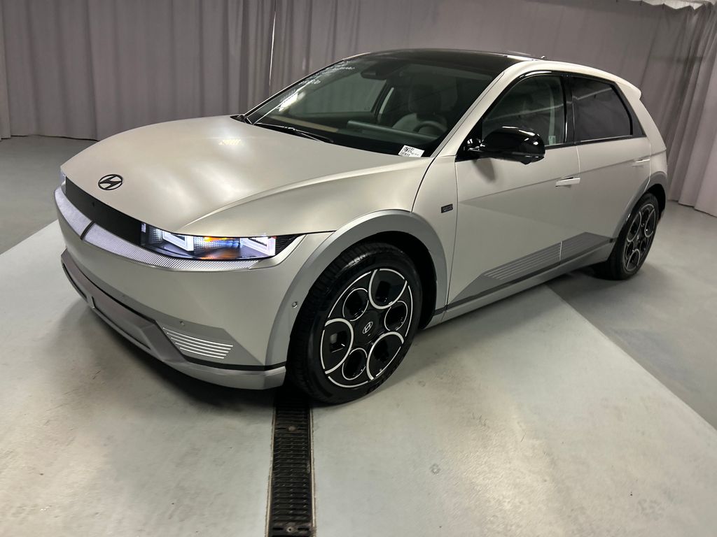 2024 Hyundai Ioniq 5 Limited photo 3