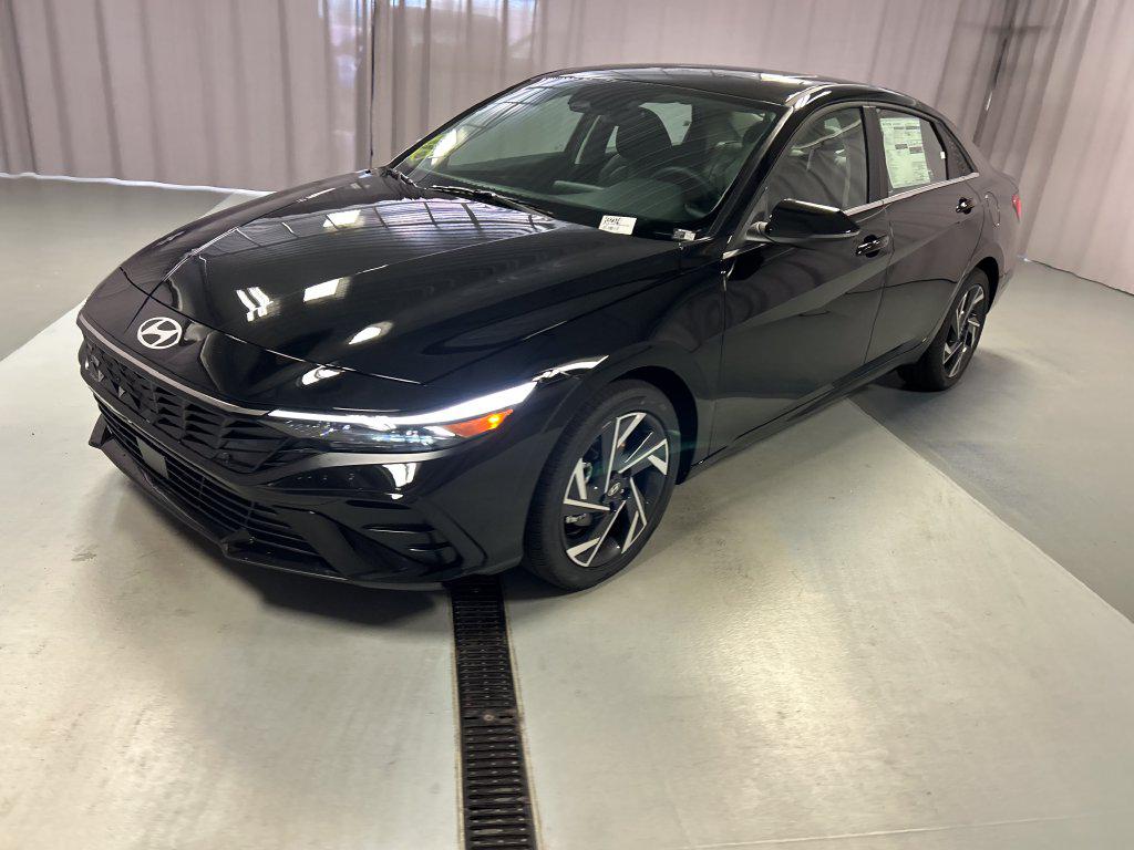 New 2026 Hyundai Elantra Limited Sedan