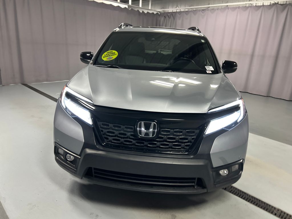 2021 Honda Passport Touring photo 2