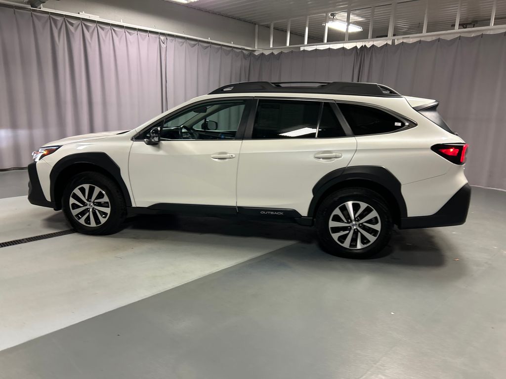 2024 Subaru Outback Premium photo 4