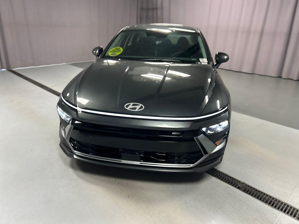 New 2026 Hyundai Sonata SE Sedan