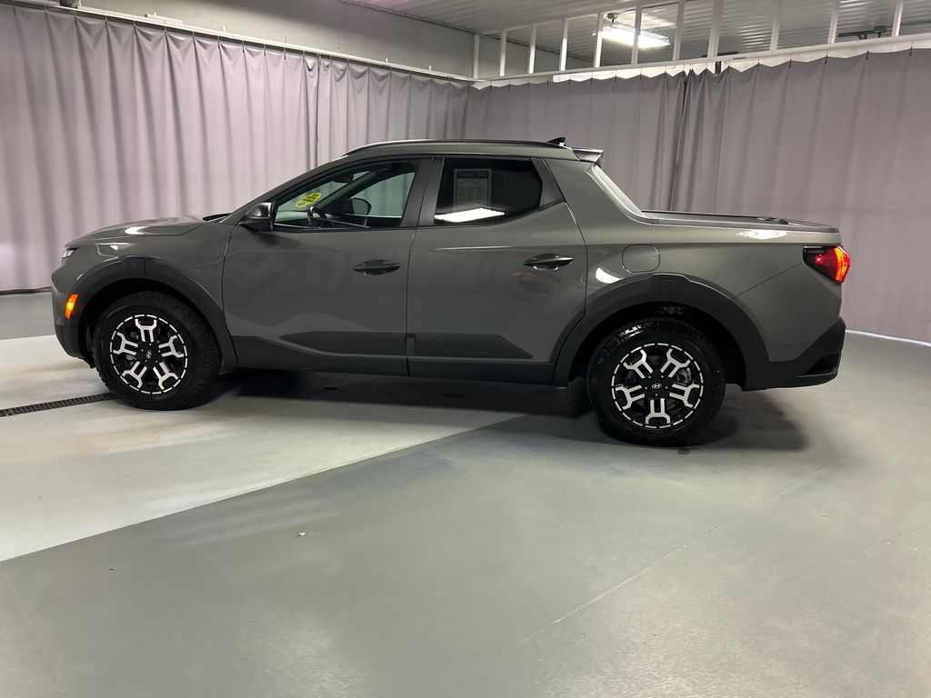 2025 Hyundai Santa Cruz XRT photo 2