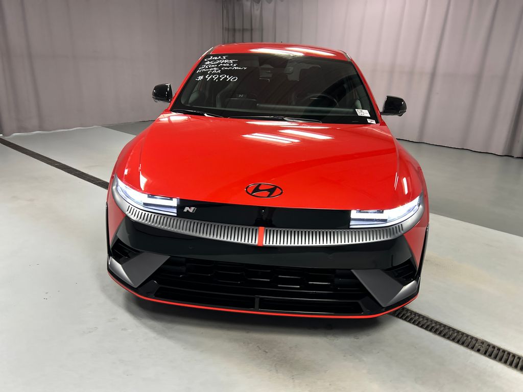 2025 Hyundai Ioniq N photo 2
