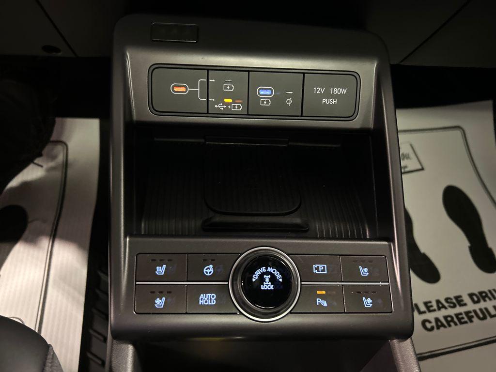 2026 Hyundai Kona Limited - Photo 18
