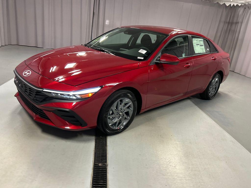 New 2025 Hyundai Elantra Hybrid Blue Sedan