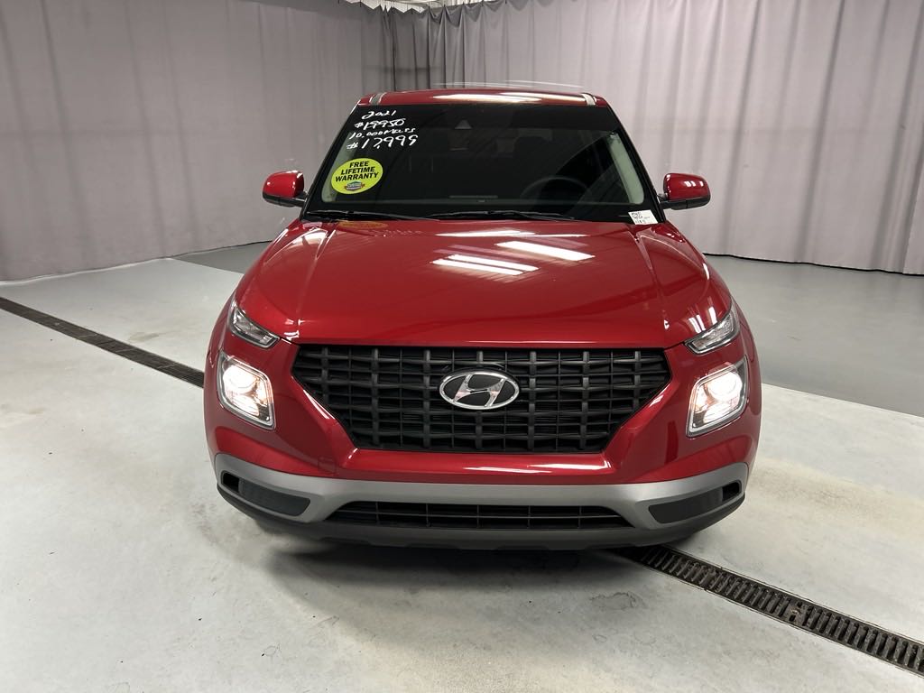 Used 2021 Hyundai Venue SE with VIN KMHRB8A38MU125931 for sale in Lima, OH