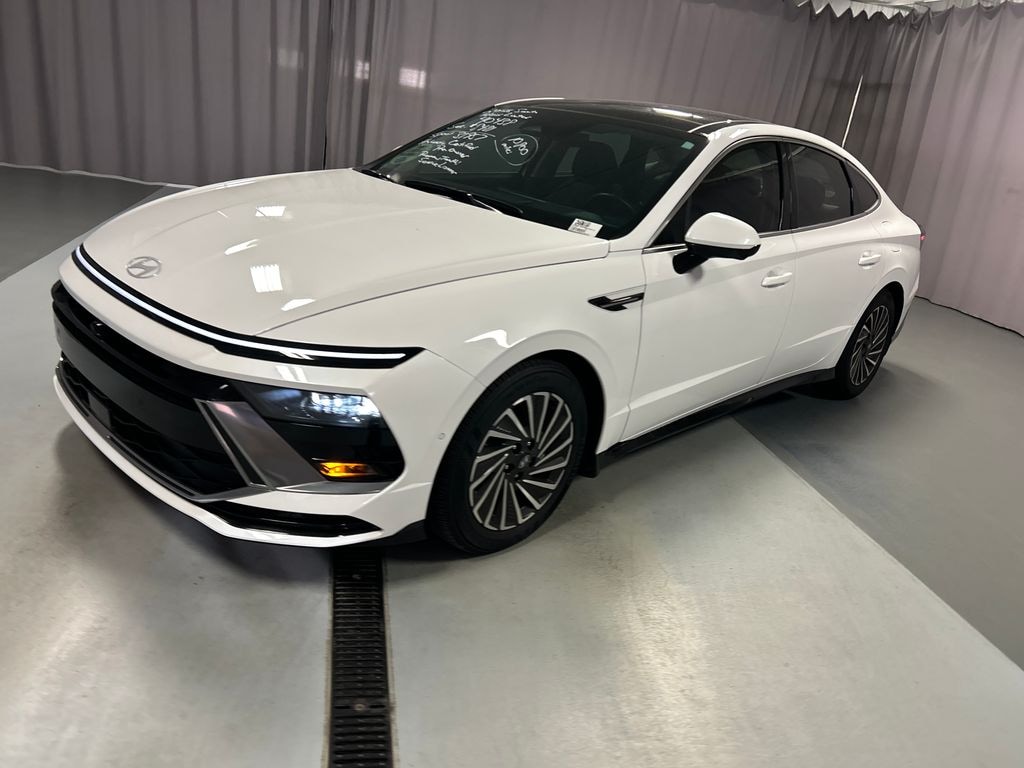 Certified 2025 Hyundai Sonata Hybrid Limited Sedan