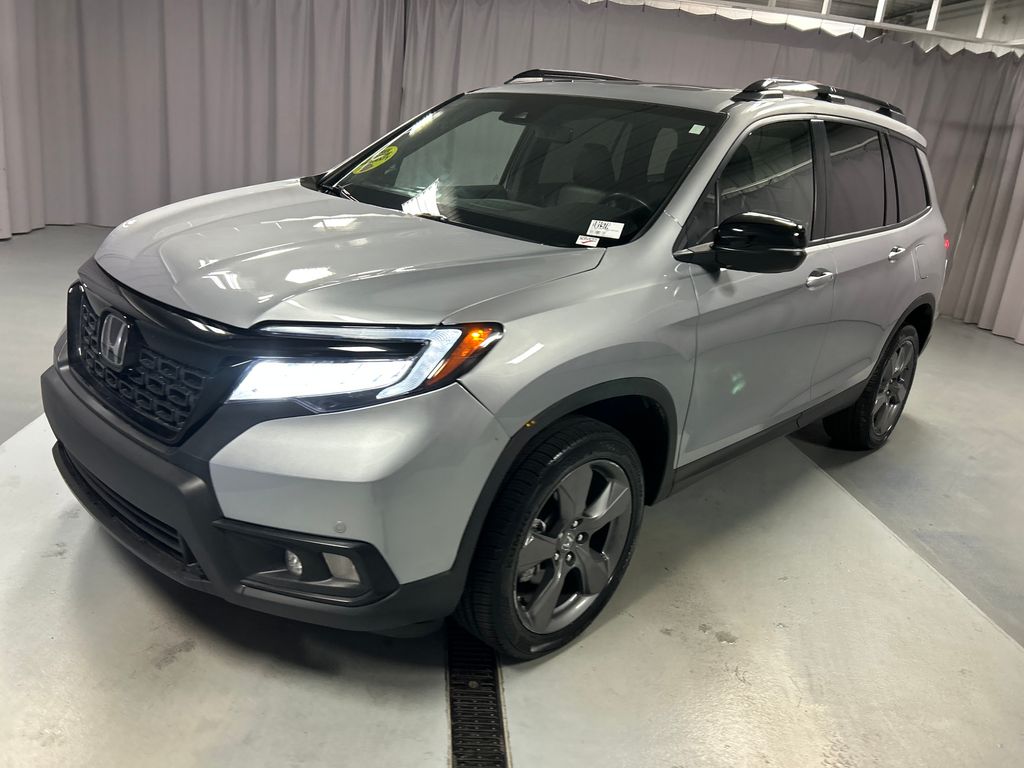 2021 Honda Passport Touring photo 3