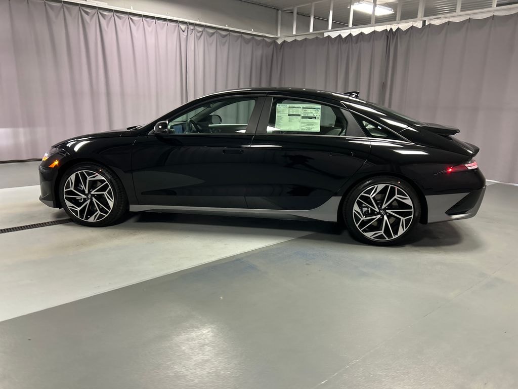 New 2025 Hyundai IONIQ 6 SEL Sedan