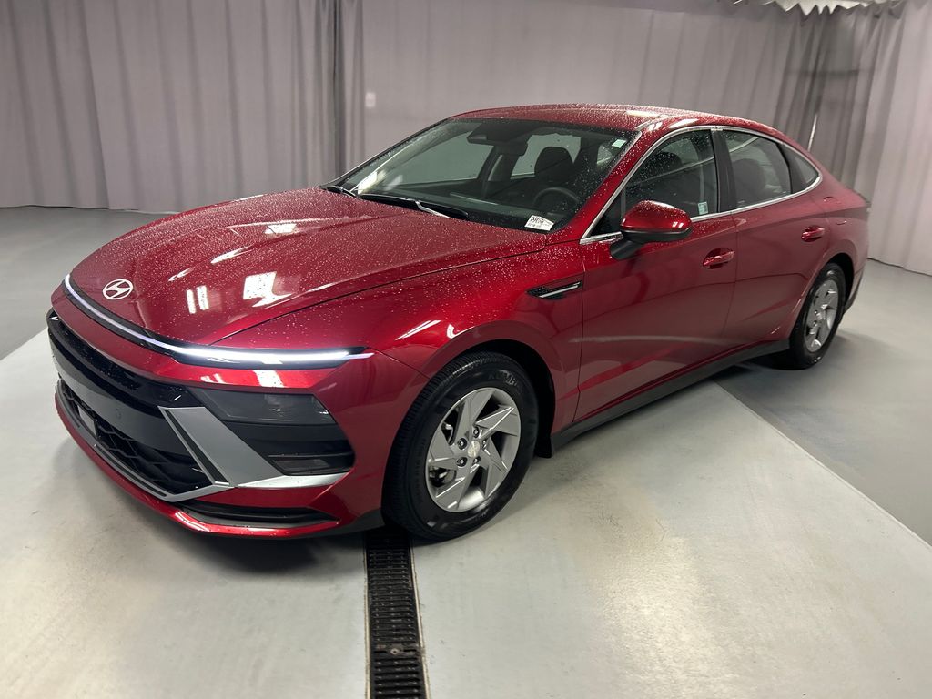 2025 Hyundai Sonata SE photo 3