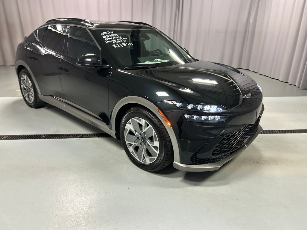 2024 GENESIS GV60 Standard's photo