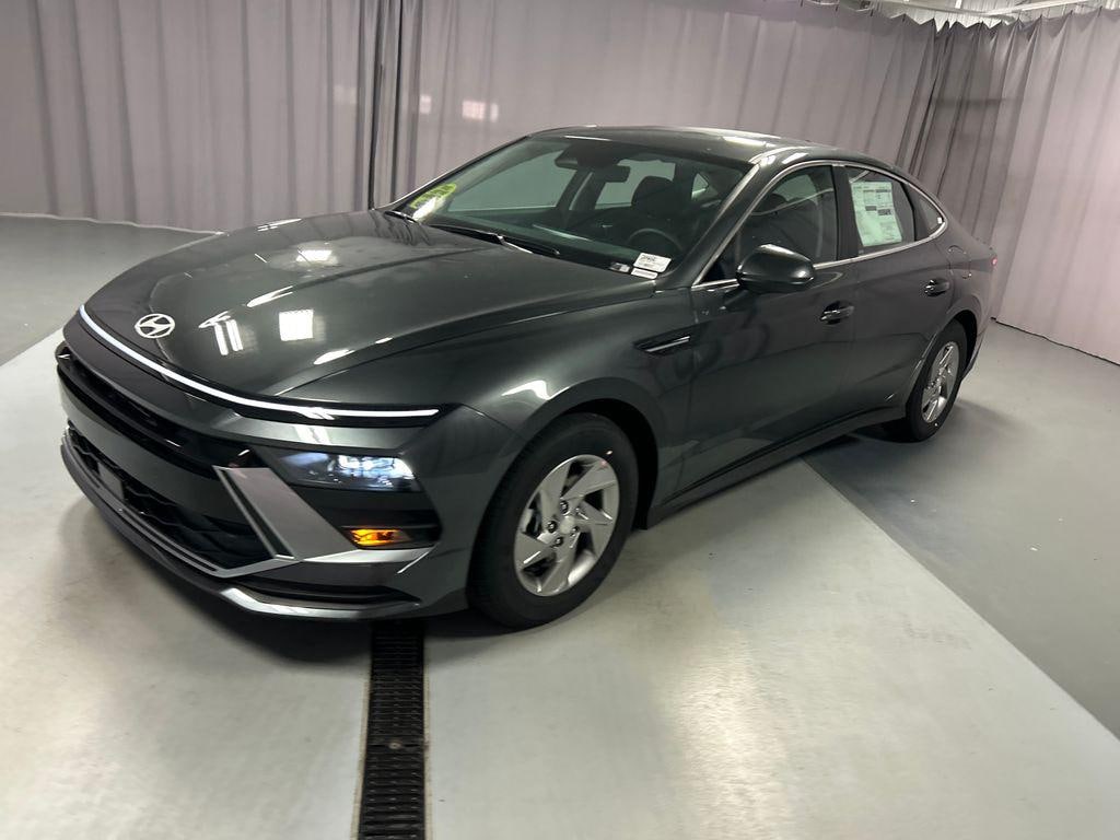 New 2026 Hyundai Sonata SE Sedan