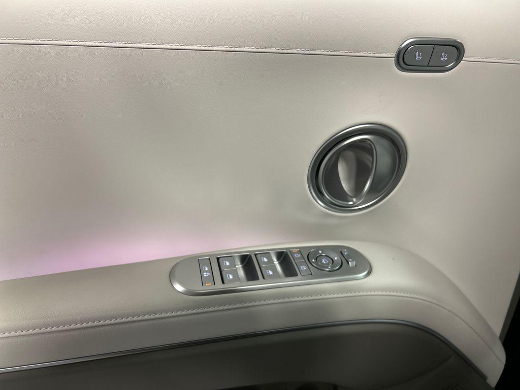 2026 Hyundai Palisade Limited - Photo 12