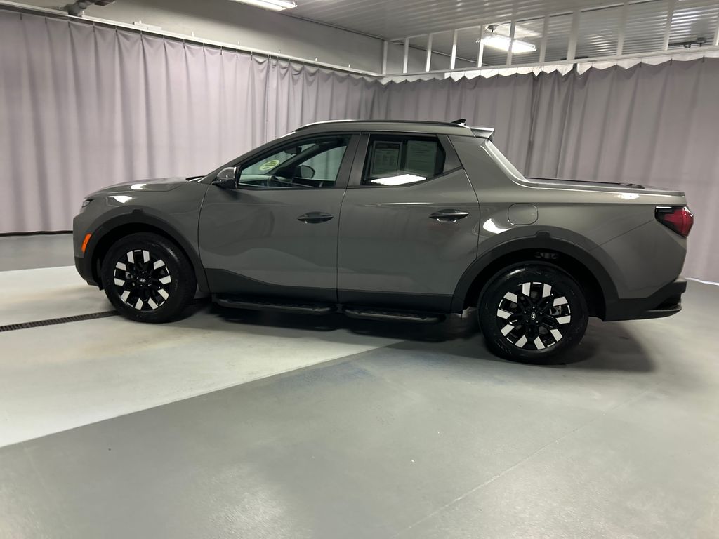 2025 Hyundai Santa Cruz SEL Activity photo 2