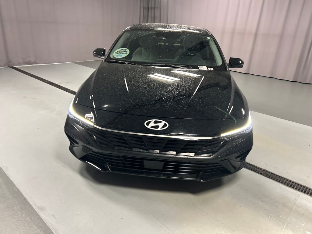Used 2024 Hyundai Elantra Limited Sedan