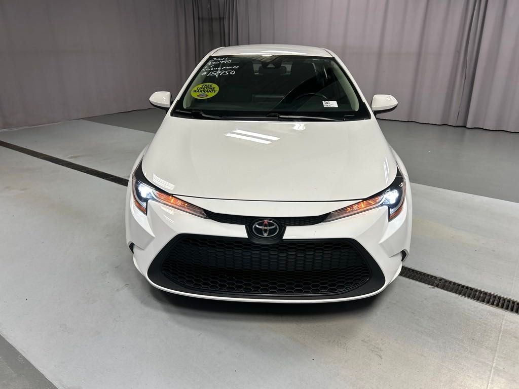 Used 2021 Toyota Corolla LE with VIN 5YFEPMAEXMP224682 for sale in Lima, OH