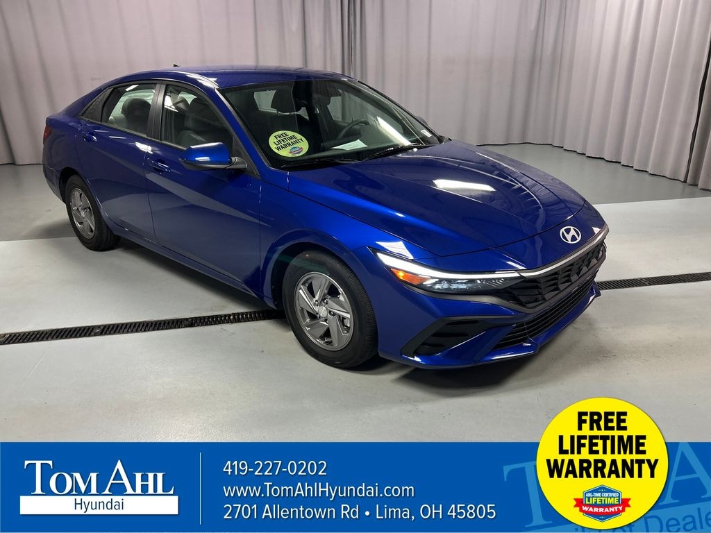 Used 2025 Hyundai Elantra SE Sedan