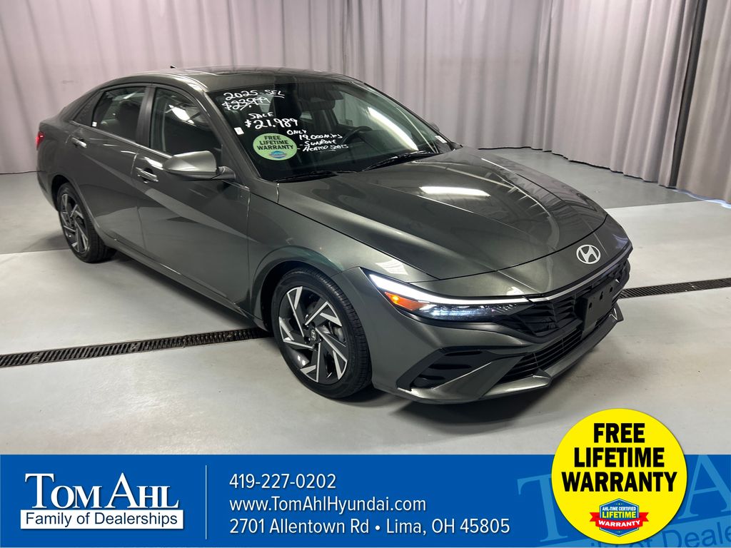 2025 Hyundai Elantra Sedan 