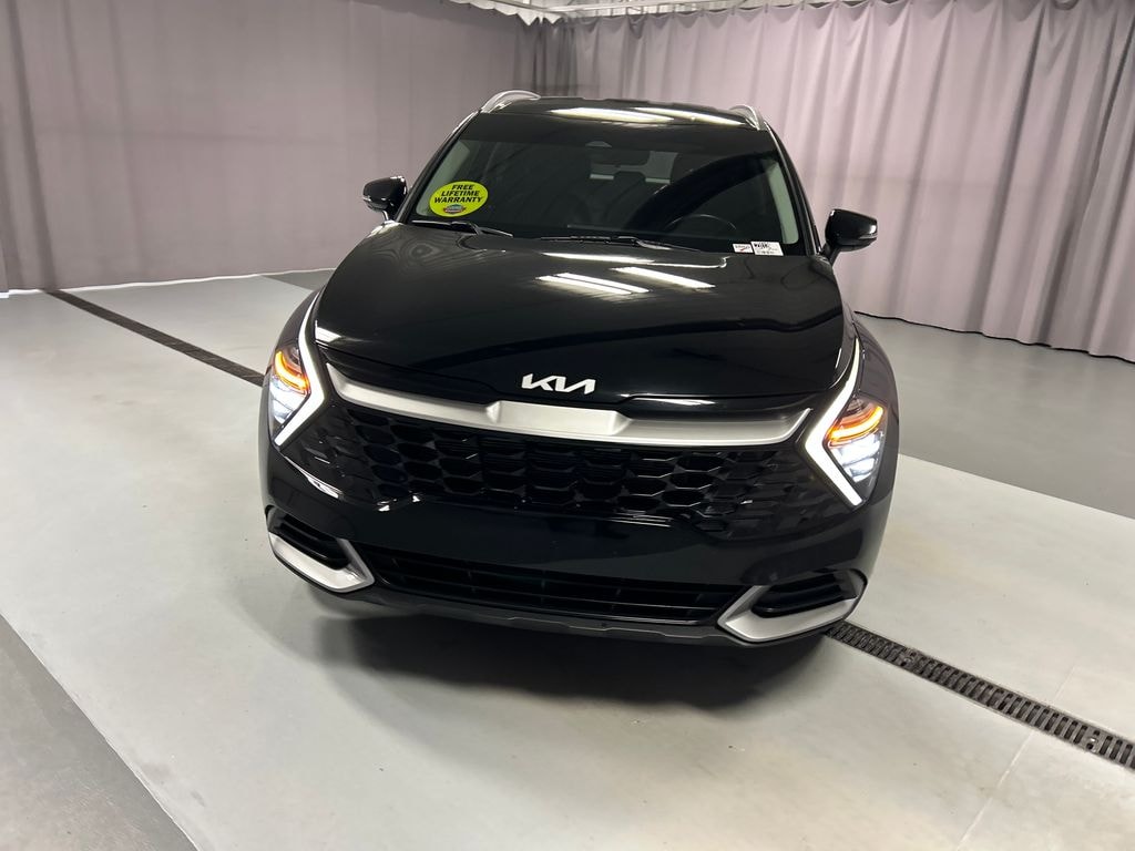 Used 2024 Kia Sportage EX SUV