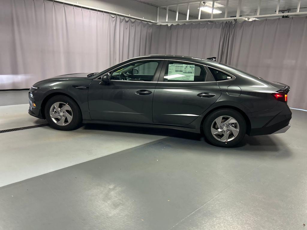 New 2026 Hyundai Sonata SE Sedan