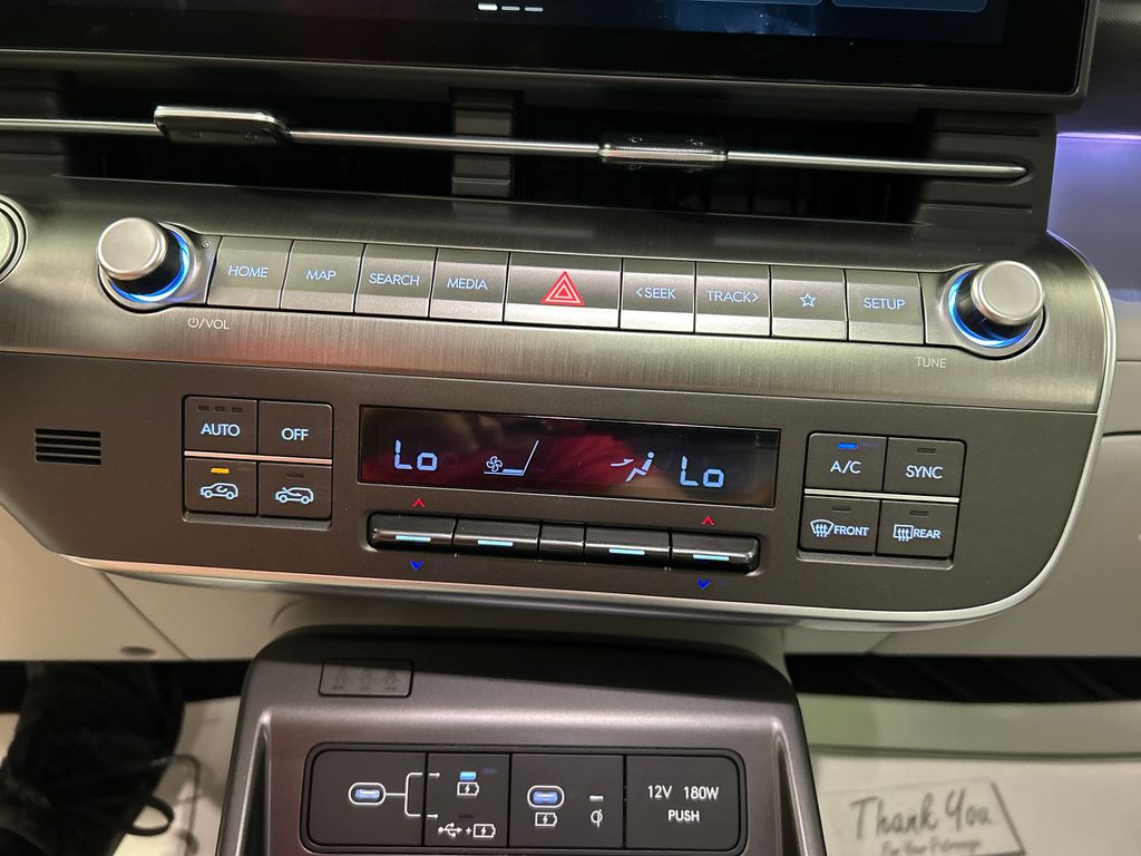 2026 Hyundai Kona Limited - Photo 18