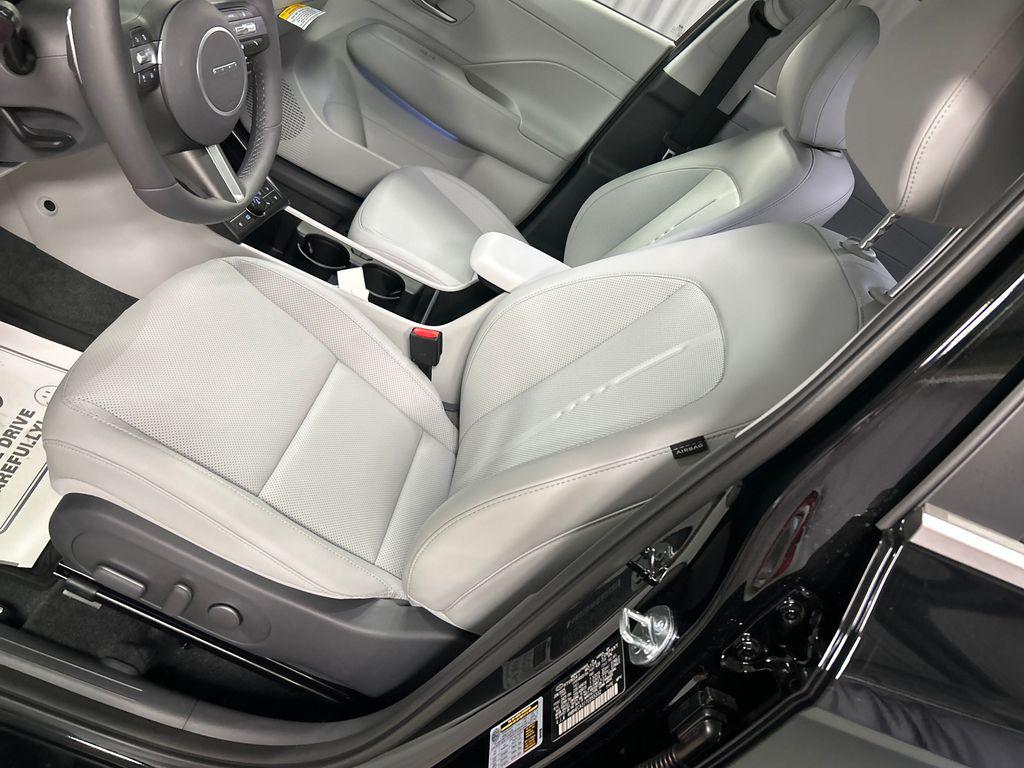2026 Hyundai Kona Limited - Photo 10